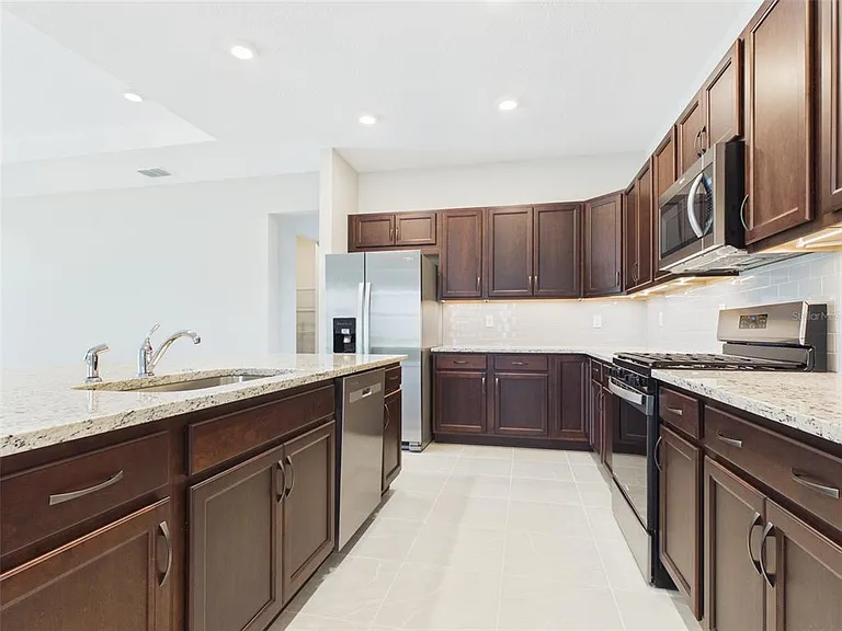 5717 SW 71st Ct — Photo 18
