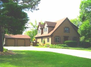 3937 Kenwood Ave, Gurnee, IL 60031