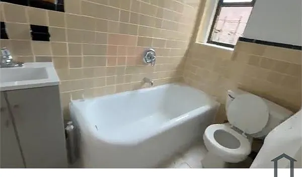 1185 Morris Ave #6F — Photo 10