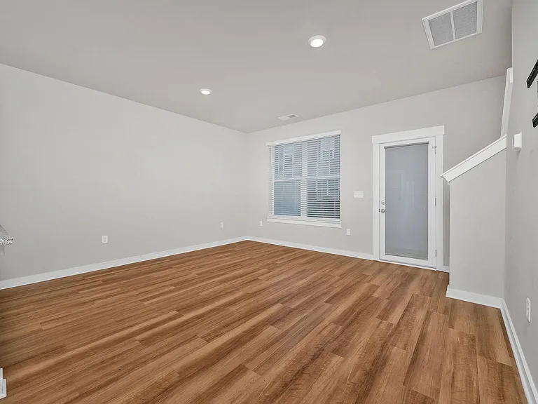 4228 Gandalf Ln — Photo 3
