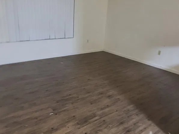 410 Liberty Dr #201, San Marcos, CA 92069