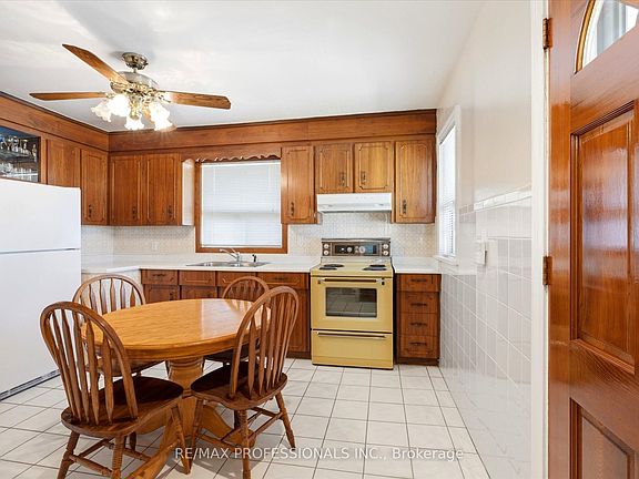 4th image of 31 Stanmills Rd