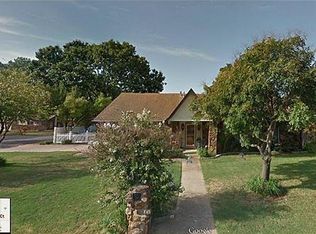 901 W Park Ct, Broken Arrow, OK 74011