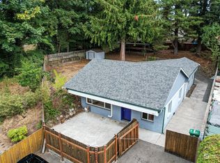 528 N 170th Ct, Shoreline, WA 98133