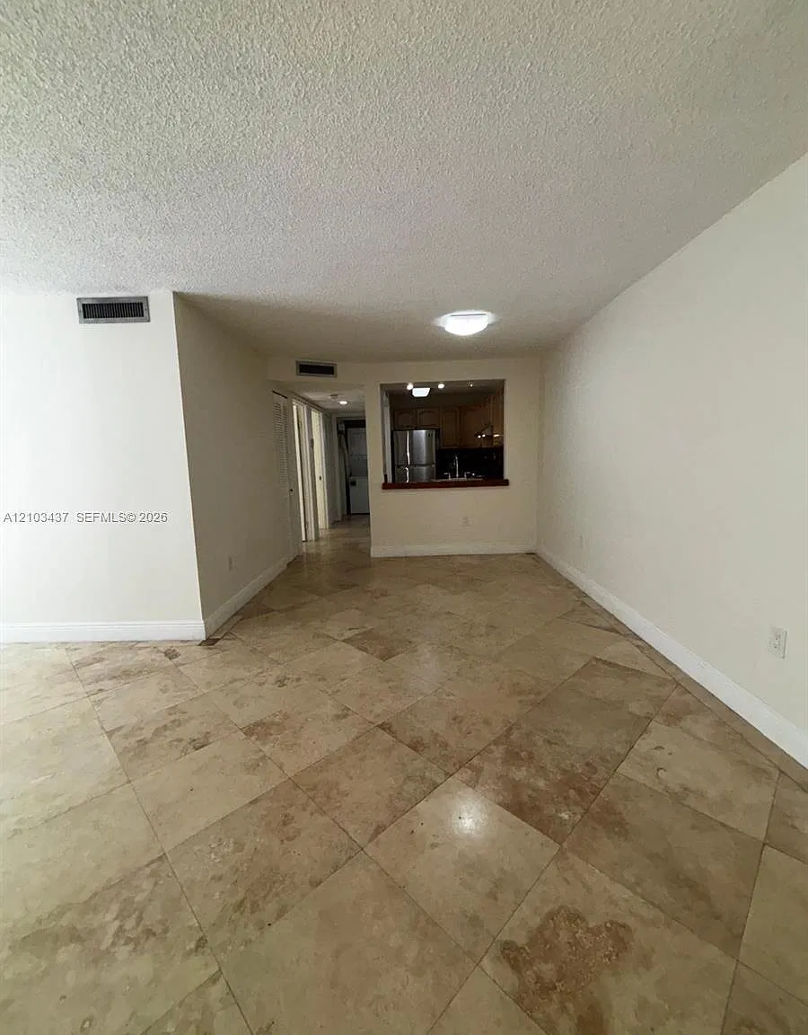 Palm Gardens Condo — Photo 3