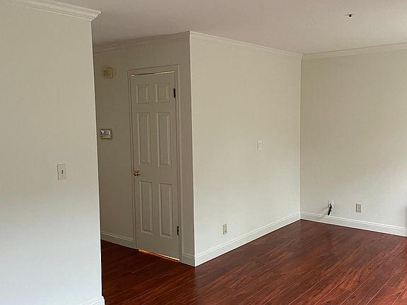 4th image of 1230 University Dr