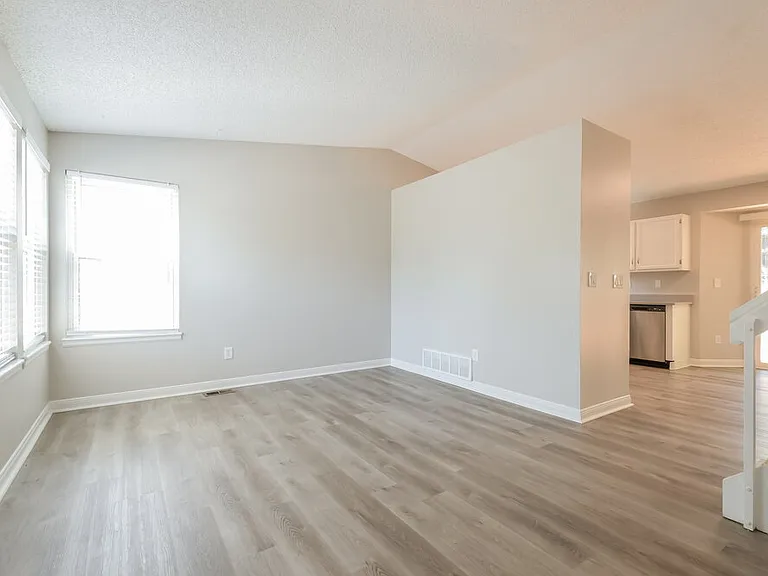 5763 S Quatar Cir — Photo 6