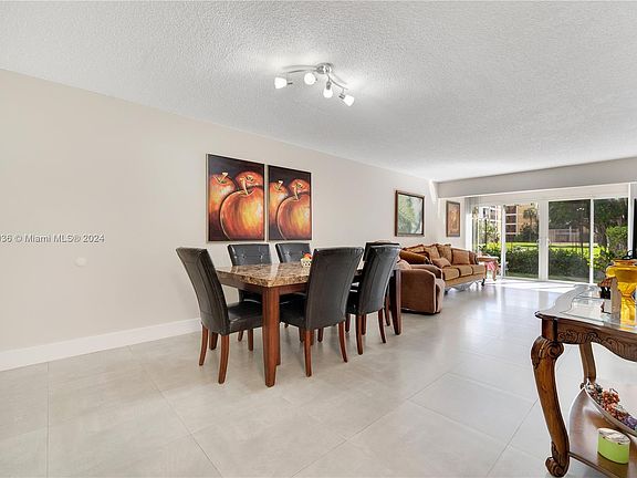 5th image of 9260 Fontainebleau Blvd APT 102