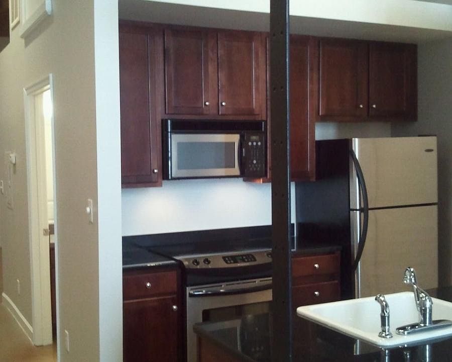 1st image of 815 Porter St #U201