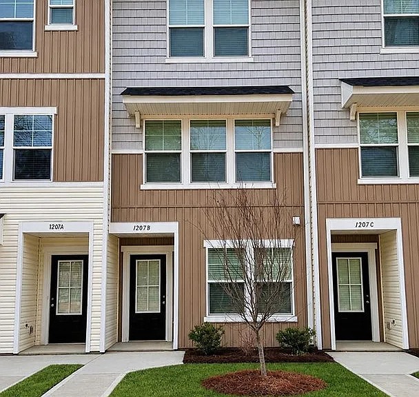 1207 Briarhill Rd #B — Photo 2