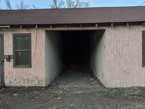 5th image of 1100 Pine Ave