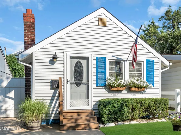 23 Seaside Place, Keansburg, NJ 07734