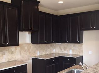 1989 Paxton Ridge Ln, Lilburn, GA 30047