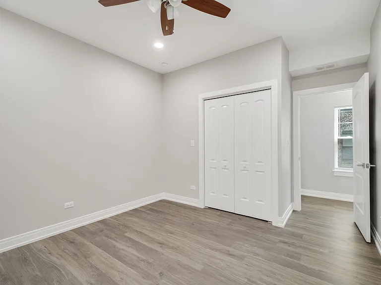 6418 S Champlain Ave #2 — Photo 1