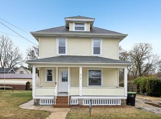 417 Breckenridge St, Mayville, WI 53050