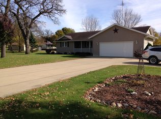 202 Marion St SW, Hopkinton, IA 52237