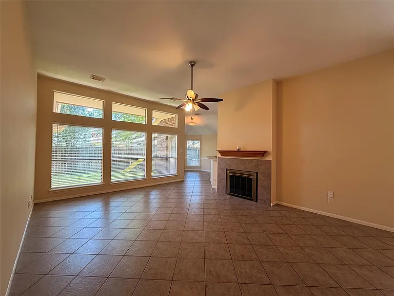 6518 Smoke Tree Ln — Photo 8