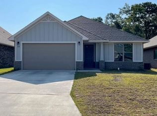 3899 Shady Grove Dr, Pace, FL 32571