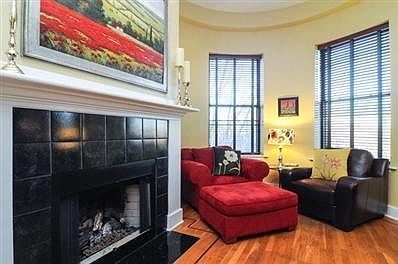 4th image of 4622 N Magnolia Ave APT 4N