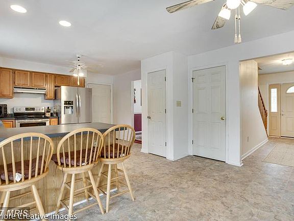 3rd image of 3106 Mills Pond Dr