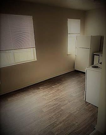4th image of 1620 Gladstone St #101-G
