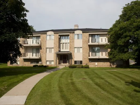 River Forest/River Hollow Apartments