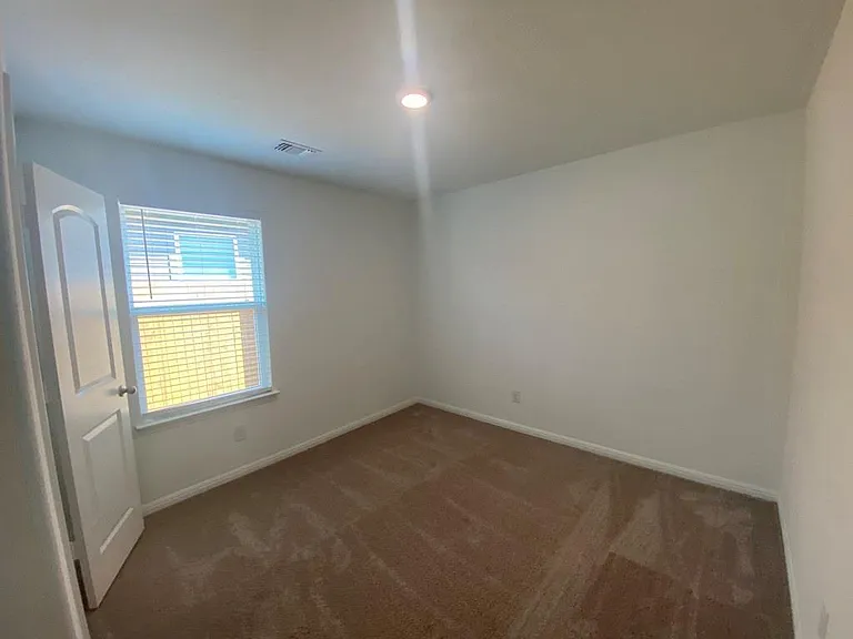 309 Riverdale Dr — Photo 20