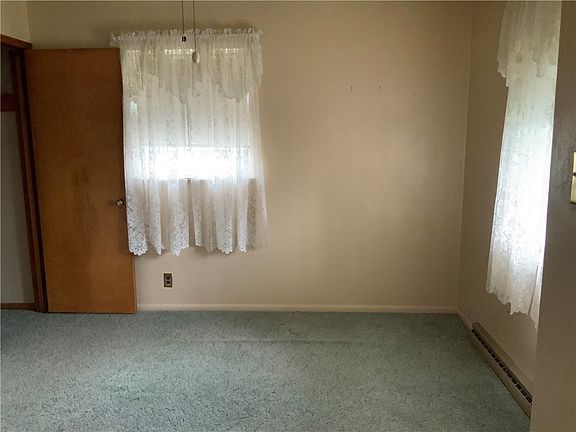 4th image of 1178 Amity Ridge Rd