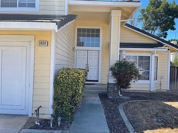 2nd image of 3928 Maui Ct