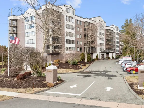 33 Mill Street #2H, Wethersfield, CT 06109