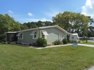 348 Magnolia Dr, Fruitland Park, FL 34731