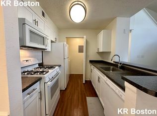983 Waltham St #1A, Lexington, MA 02421