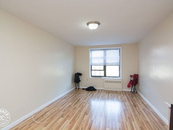 3rd image of 740 Clarkson Ave APT 1J