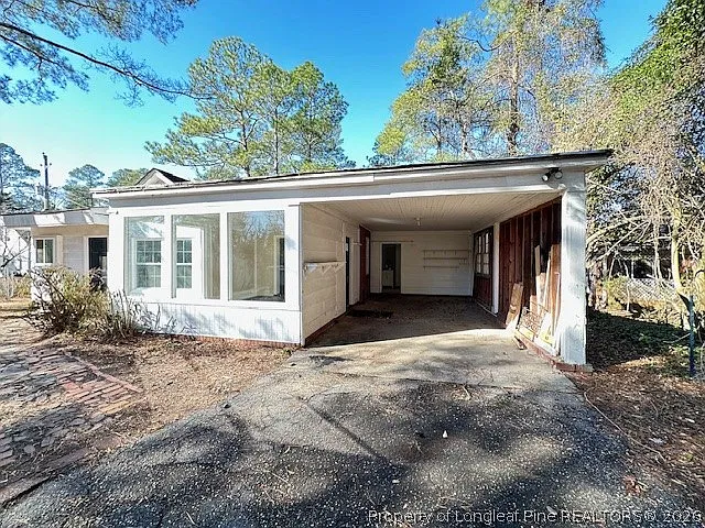 3 bed, 2.5 bath, 1728 sqft, $1,895 — Photo 3