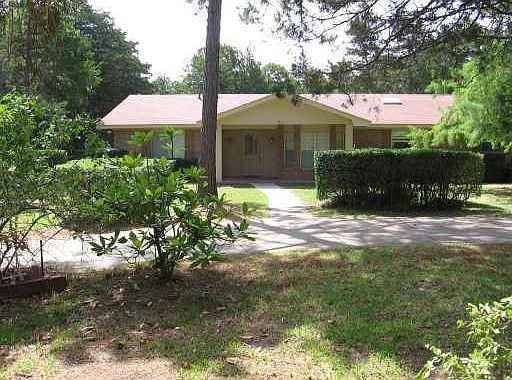 Inviting front entrance