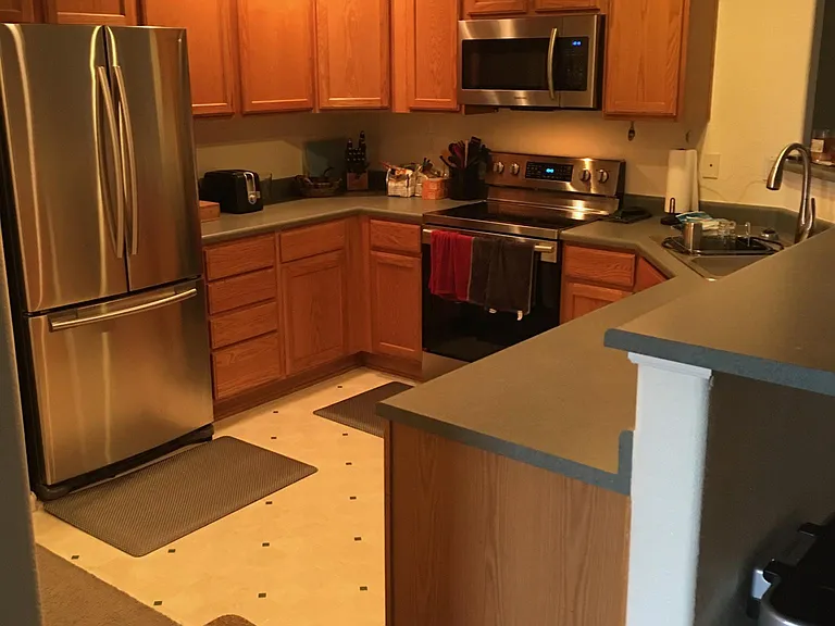 1703 Whitehall Dr #8H — Photo 3