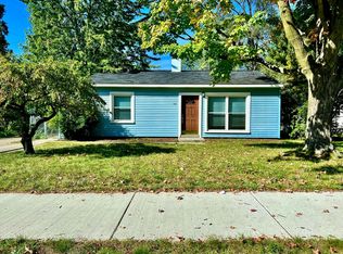 738 Bates St, Traverse City, MI 49686