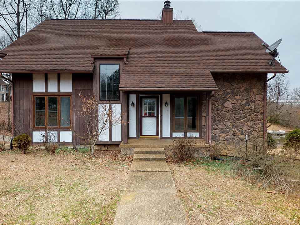 1st image of 383 Walnut Ln