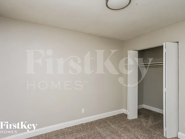 6418 Briar Knoll Dr — Photo 12