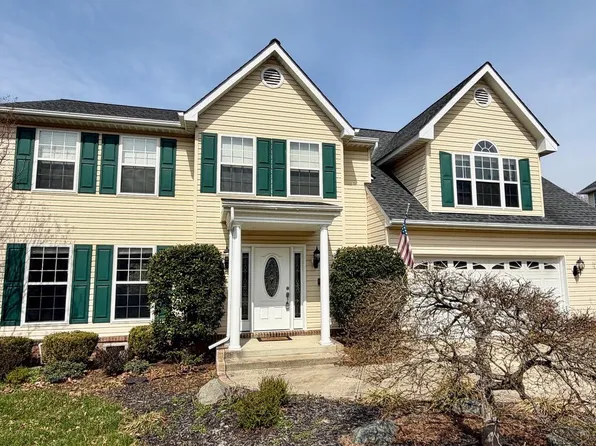 1305 Leicester Dr, La Plata, MD 20646