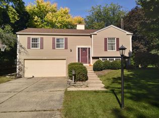 34 Fernwood Rd, Montgomery, IL 60538