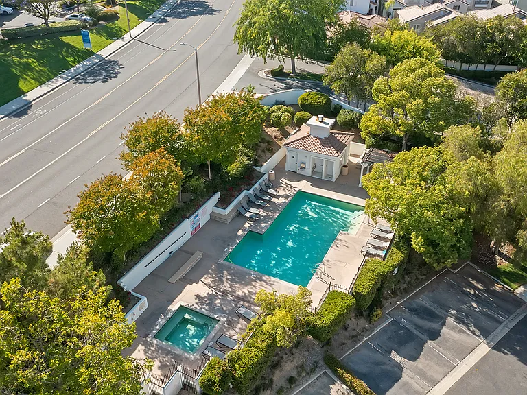 30845 Grenoble Ct — Photo 19