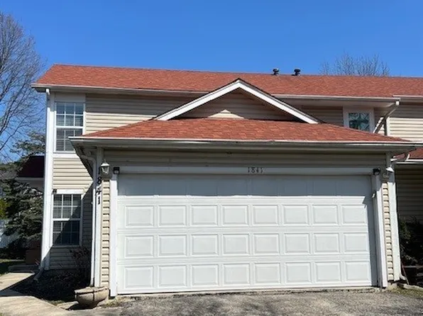 1841 Appaloosa Dr, Naperville, IL 60565