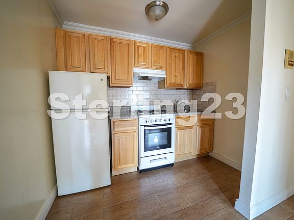 2nd image of 3017 31st St #1