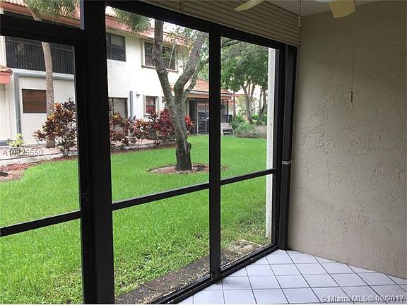 2nd image of 3347 Emerald Oaks Dr