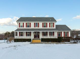 35 Frog Hollow Rd, Poughquag, NY 12570