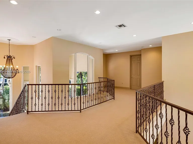 129 Gavilan Ave — Photo 21