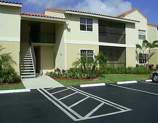 4th image of 1251 SW 46th Ave APT 1505