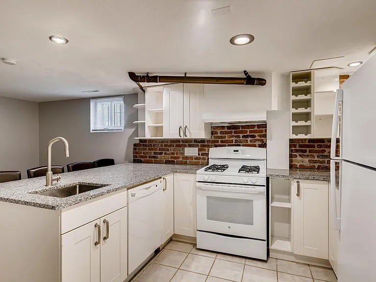 510 S Lincoln St — Photo 3