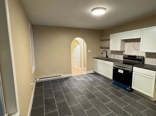 202 S 9th St APT 2, Reading, PA 19602